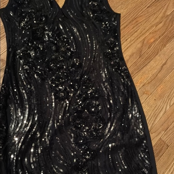 Molly Bracken Black Sequin Sleeveless Cocktail Dress - Picture 12 of 13